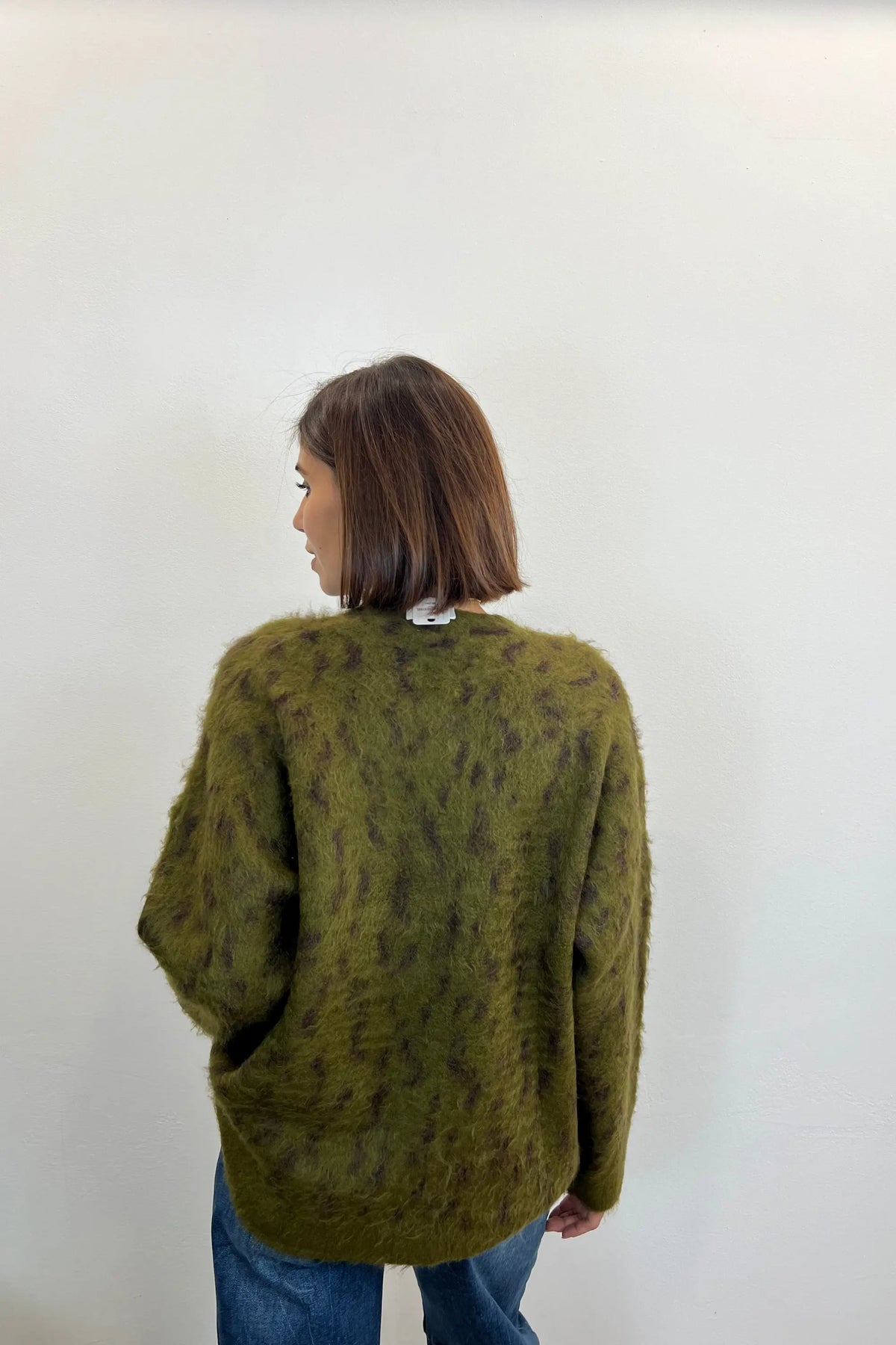 cardigan leo