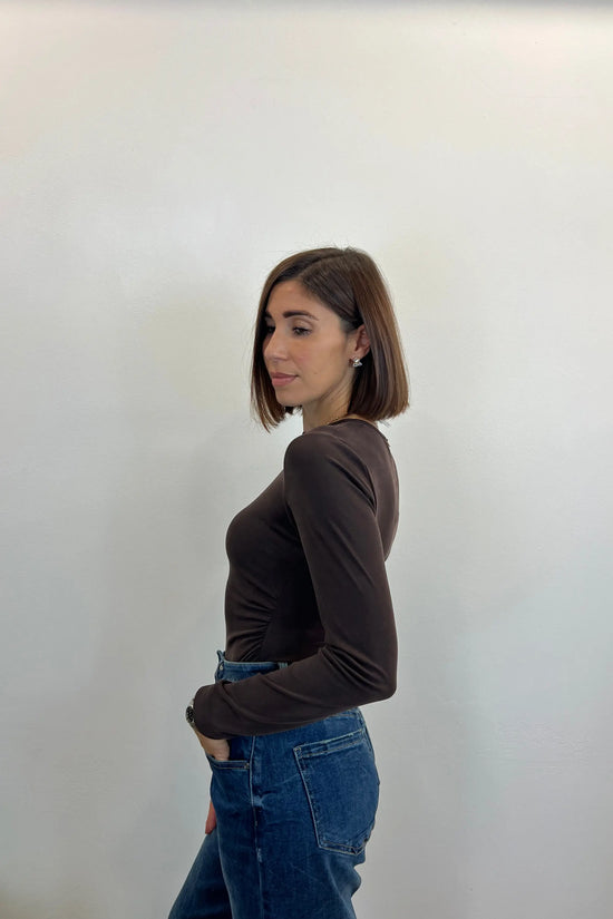 body brown