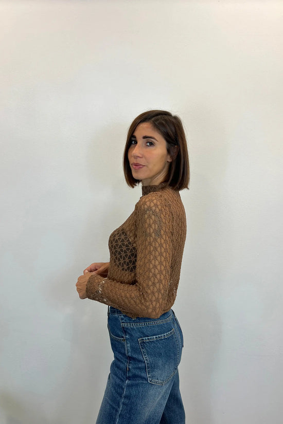 invisible top