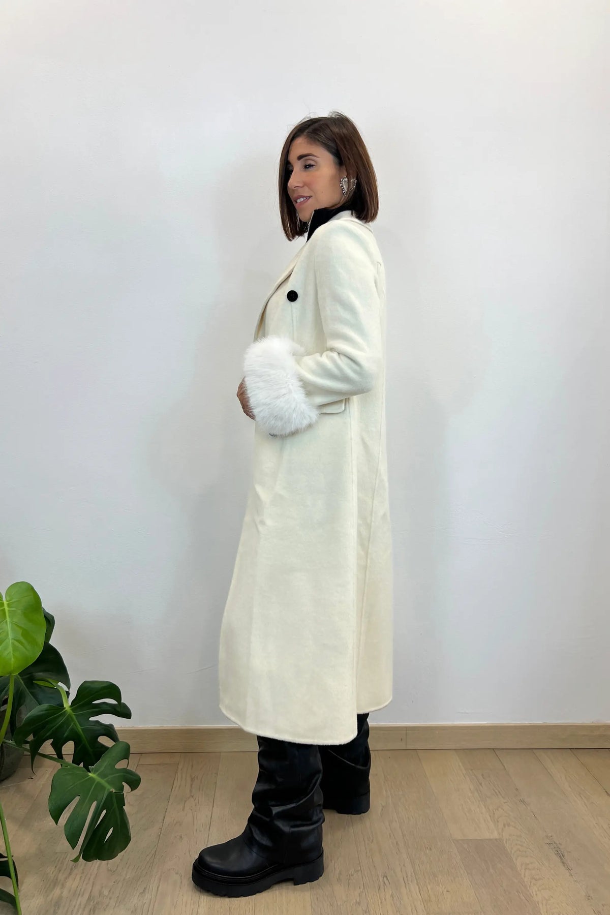 fur coat